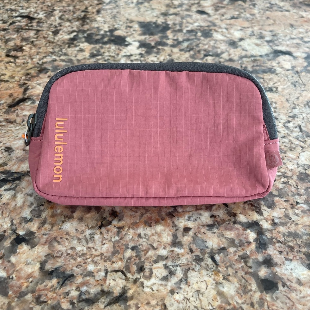 Brand new lululemon mini belt bag, brier rose